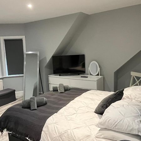 Entire Spacious 4 Bedroom Apartment In Bournemouth Ngoại thất bức ảnh