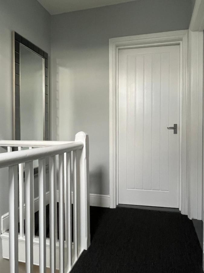 Entire Spacious 4 Bedroom Apartment In Bournemouth Ngoại thất bức ảnh